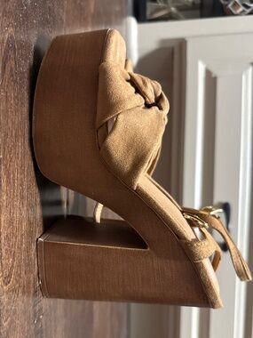 Cool Planet by Steve Madden Women’s platform high heel sandals size 6